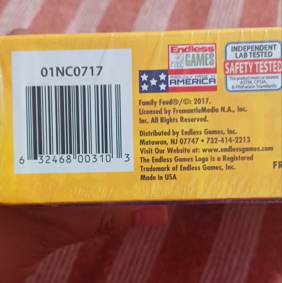 Family Feud board game - Picture 2 of 3